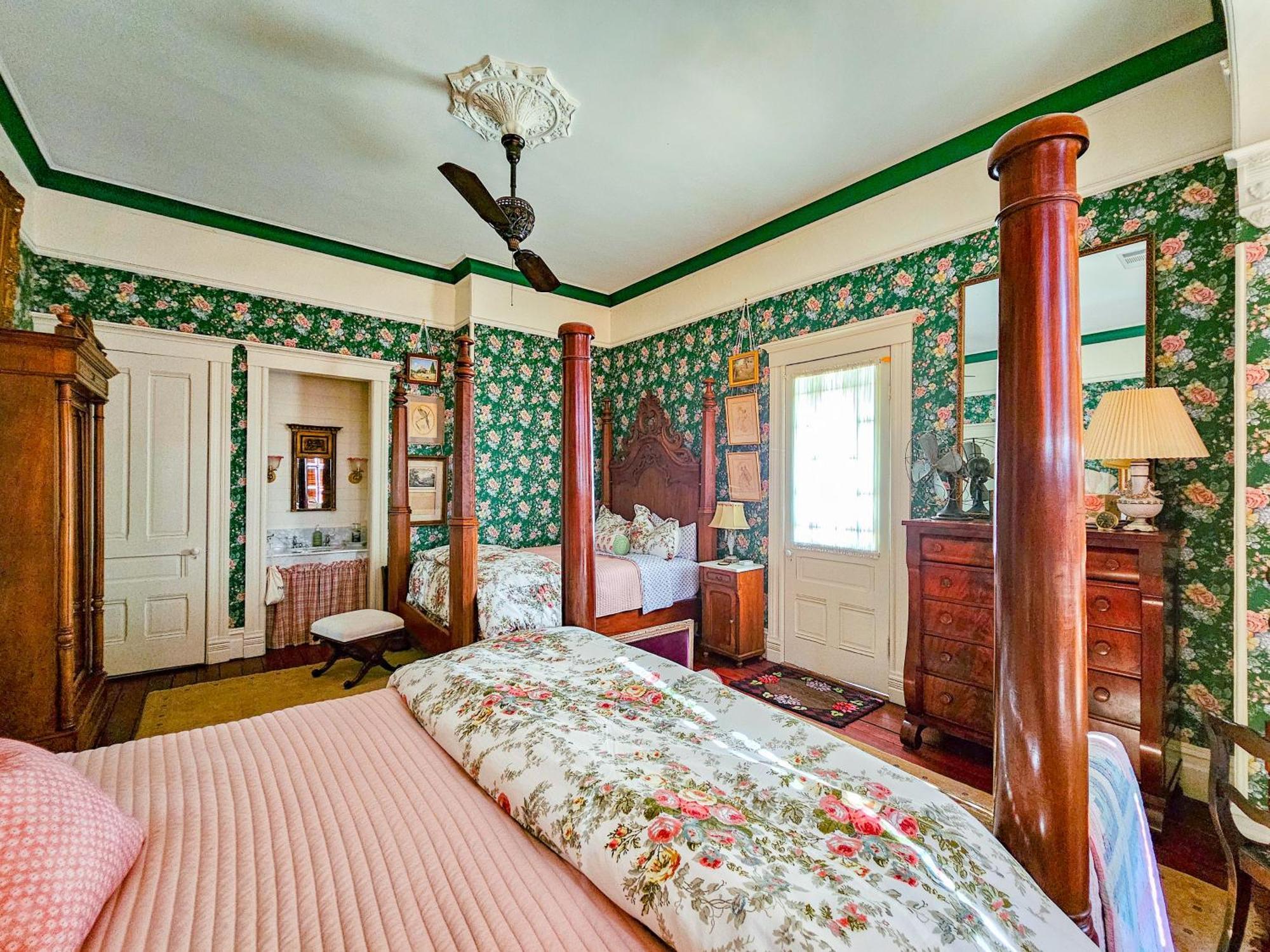 The Jd Hyde Historic Inn Вайселия Екстериор снимка
